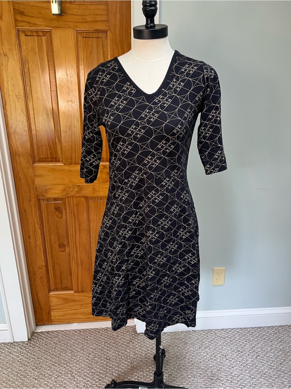 Svaha Black V-Neck Fit and Flare Dress Geometric Math Teacher Stretch Pockets 6